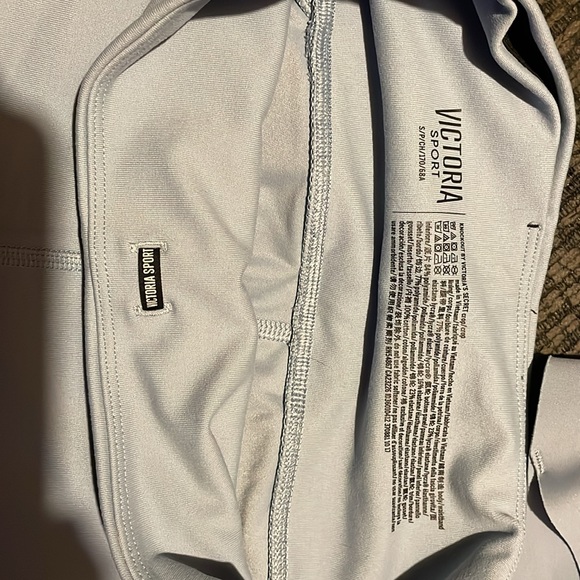 Victoria’s Secret Sport blue outfit 34DD angel max bra and Small knockout crops - Picture 6 of 7